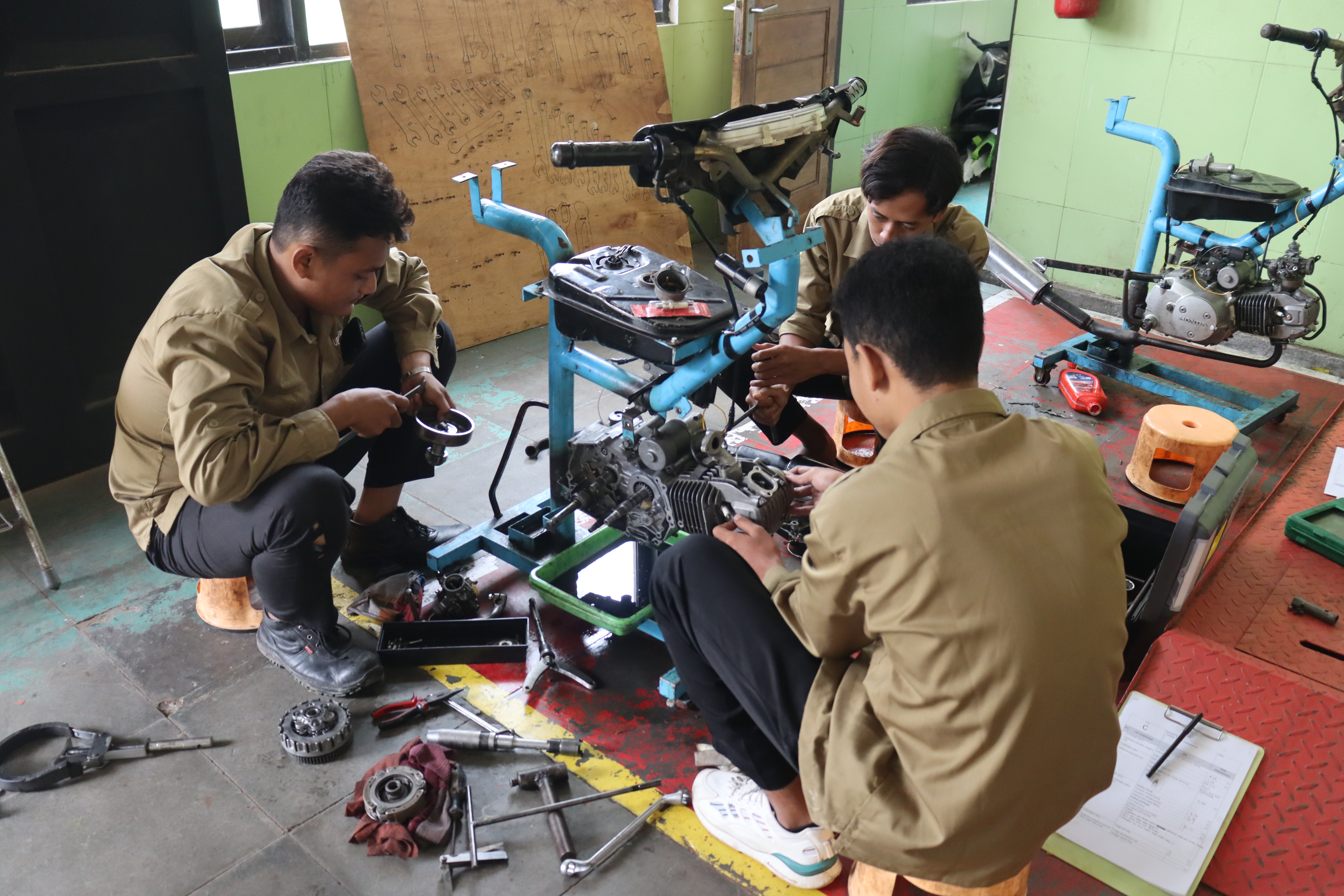 Teknik Otomotif 1